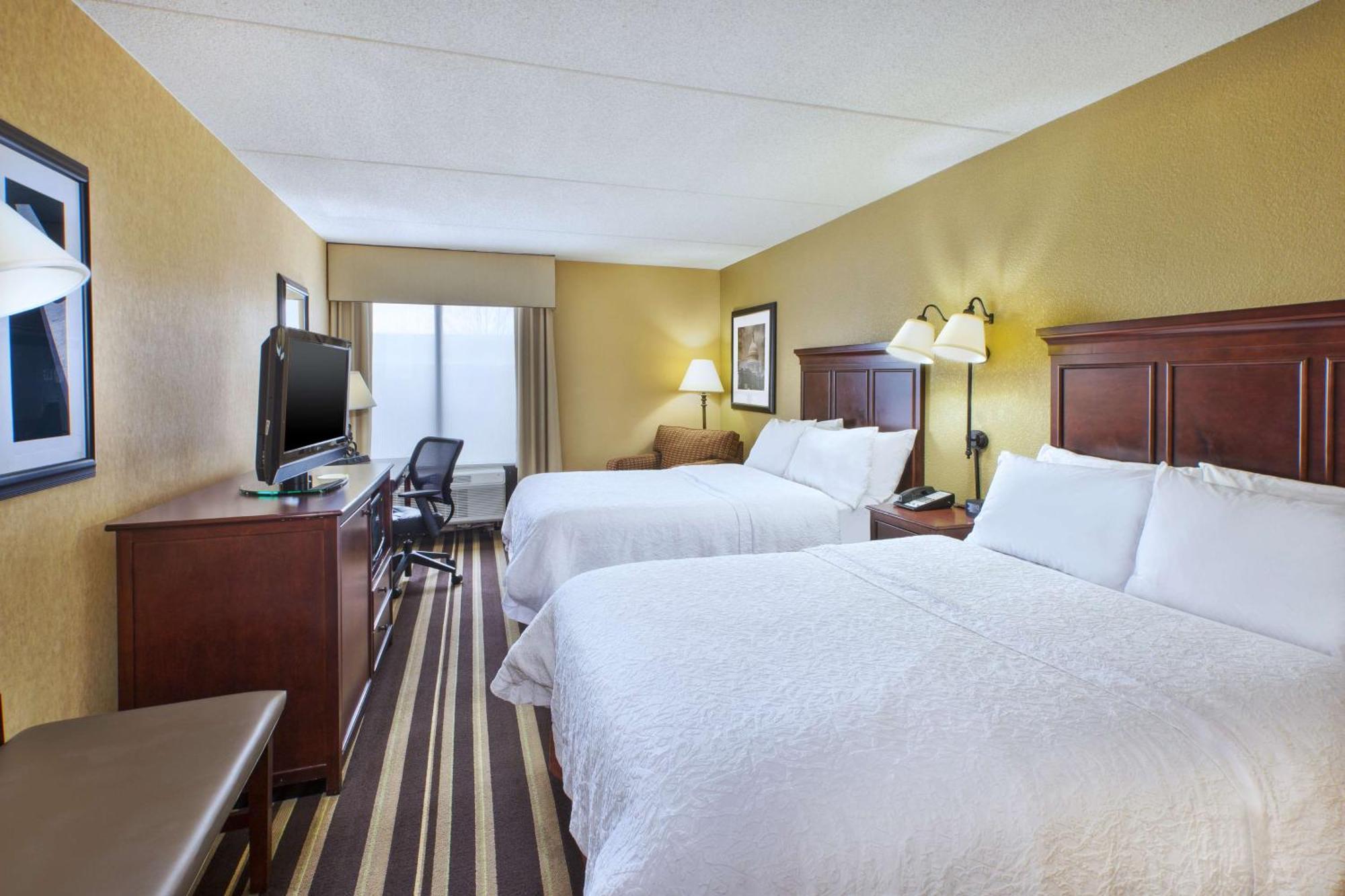 Hampton Inn Washington-Dulles International Airport South Chantilly Exterior photo