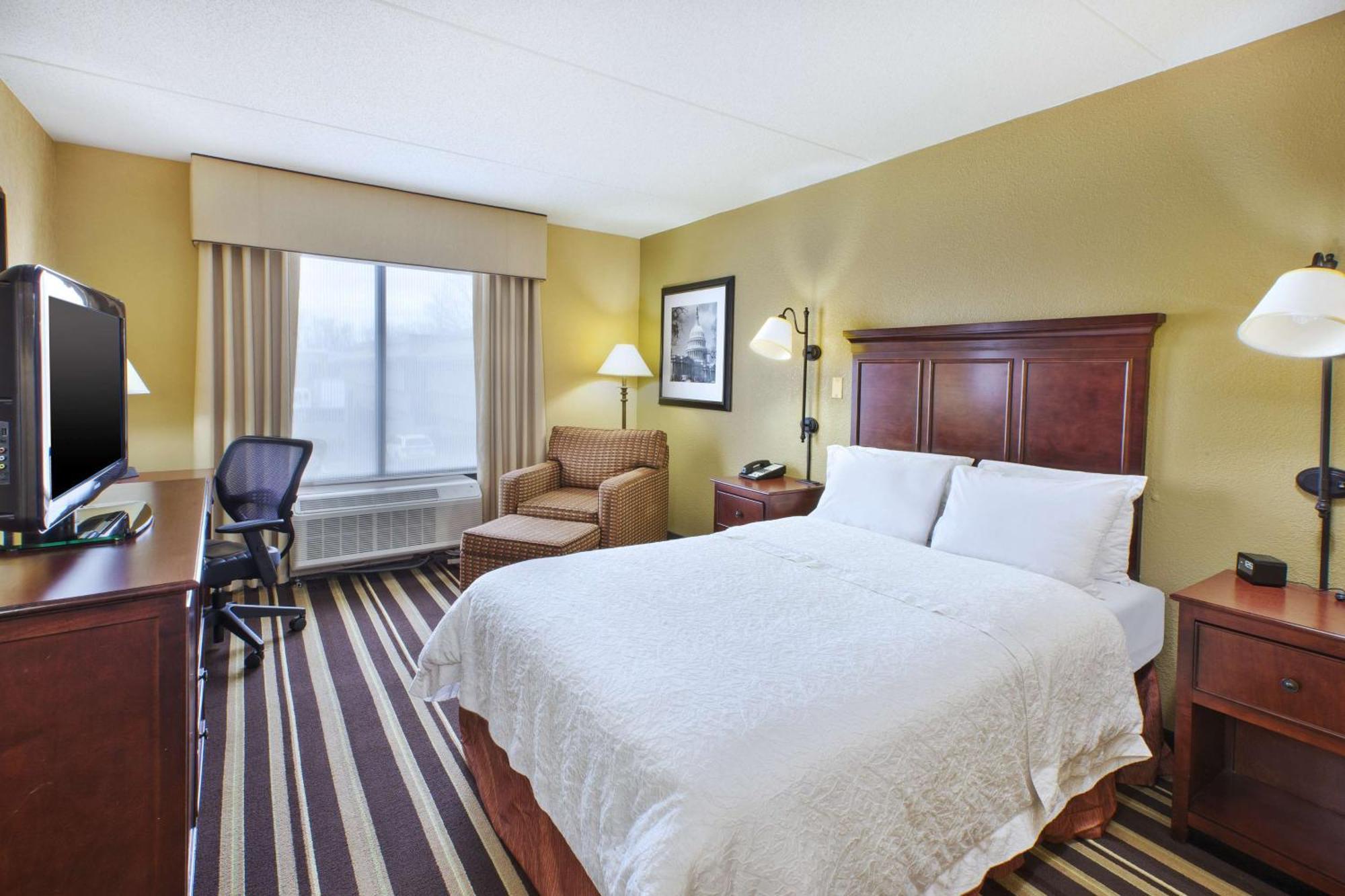 Hampton Inn Washington-Dulles International Airport South Chantilly Exterior photo