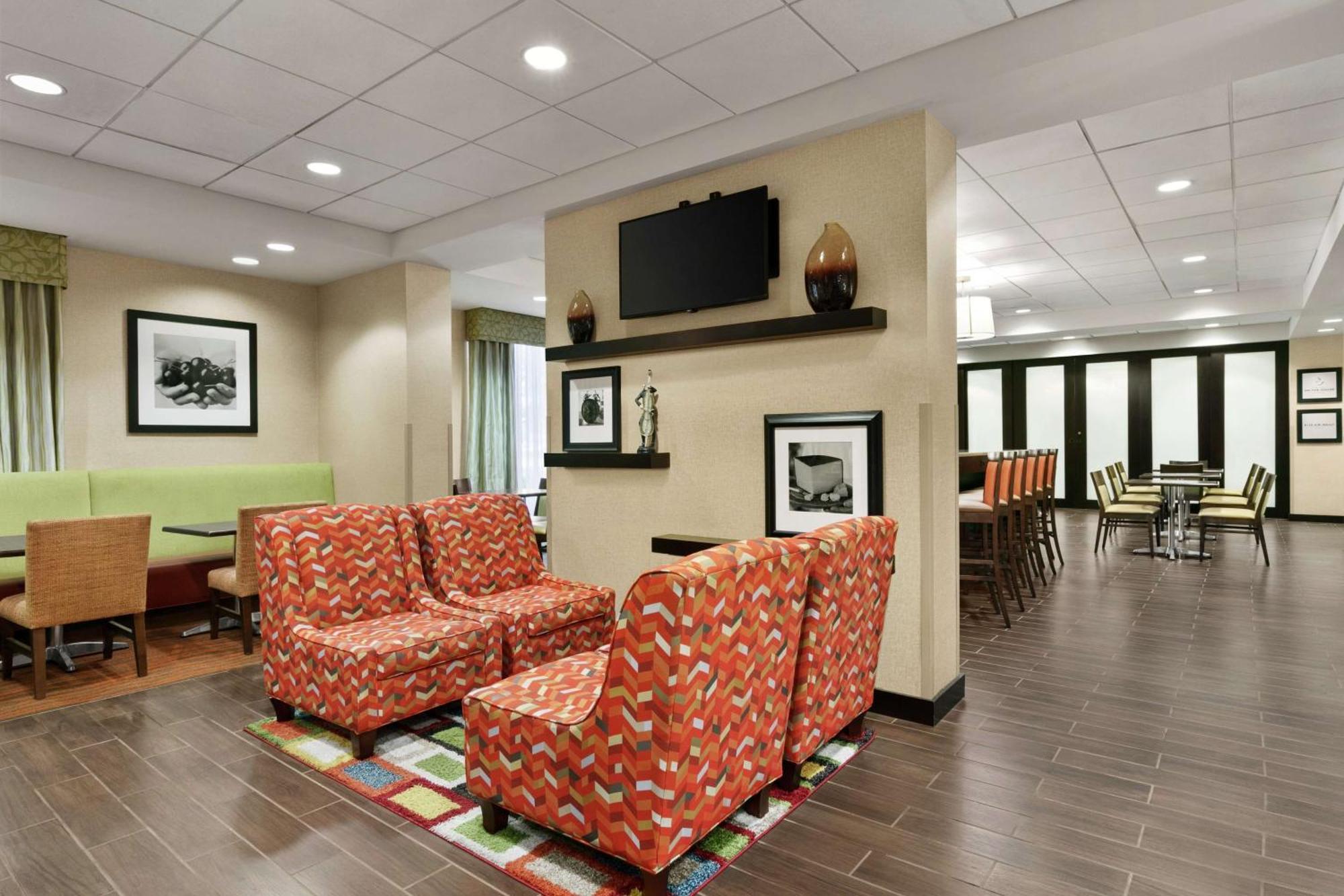 Hampton Inn Washington-Dulles International Airport South Chantilly Exterior photo